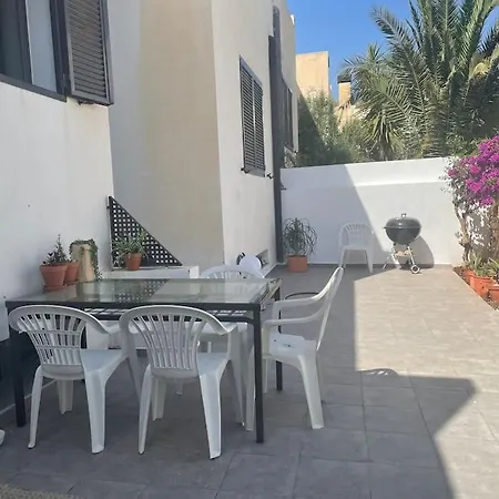 Trendy Homes Casa Lua 로달킬라르